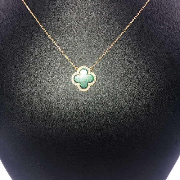 18k Malachite Clover Necklace - Picture 6 of 10